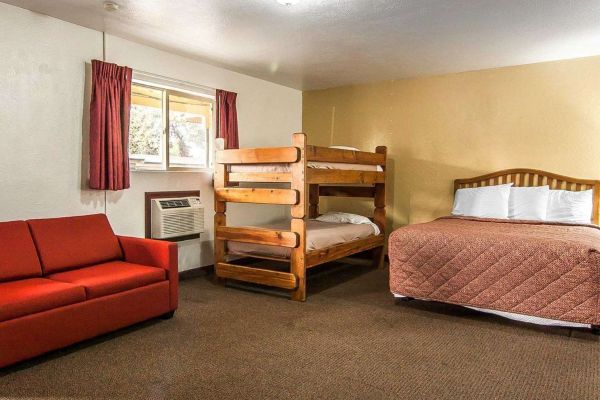 Rodeway Inn & Suites Bend